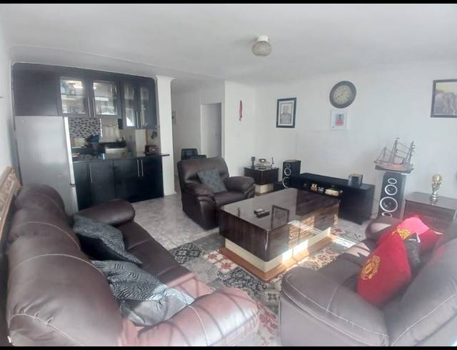 2 BEDROOM APARTMENT FOR SALE IN FLORIDA